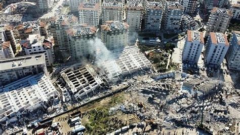 Hatay'daki Rönesans Rezidans'ın yıkılmasıyla ilgili 8 sanığa dava - Son Dakika Haberleri